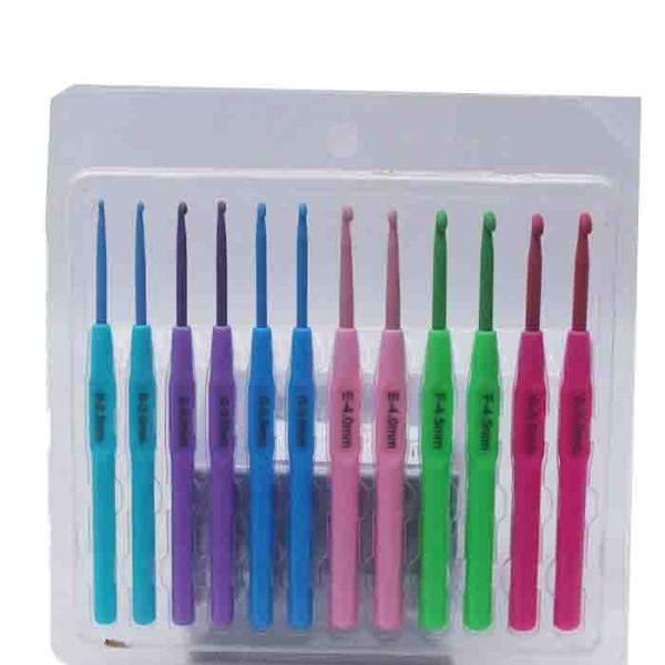 Set of 12 Colored Crochet Hooks