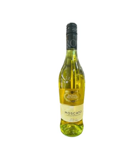Brown Brothers Moscato Light & Refreshing 750ml.jpg